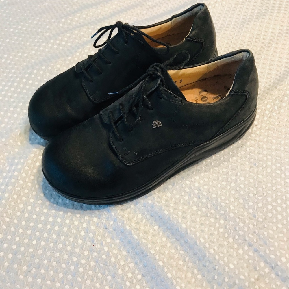 Finn comfort shoes‎